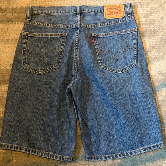 Men's size 34 Levi's 505 denim shorts - Picture 2 of 7